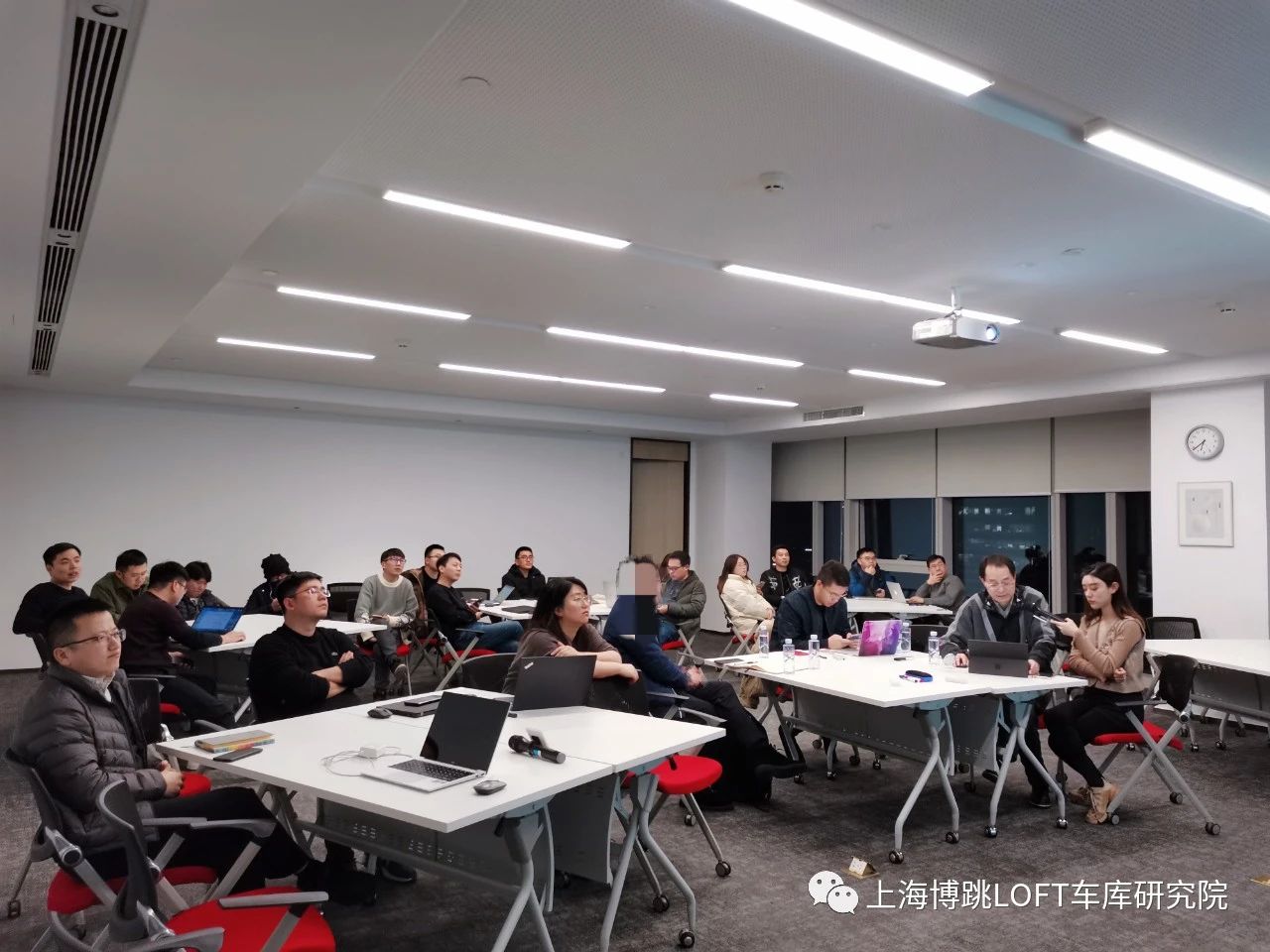 荣昌杭州LOFT车库专题会